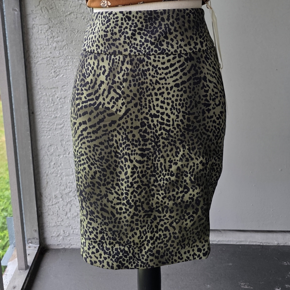 Body Central Green and Black Spotted Pencil Skirt